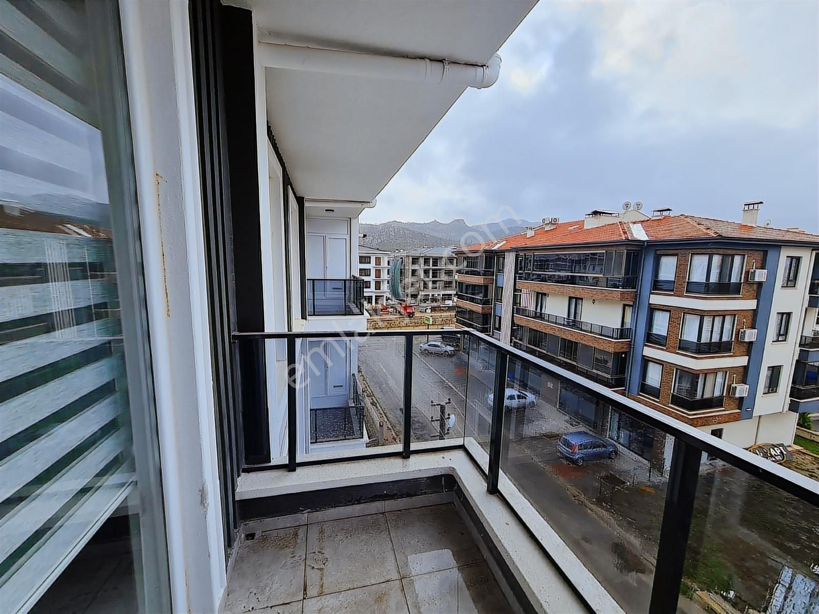 Sağlam Emlaktan Selçukluda Kiralık 1+1eşyalı Daire - Görsel 25