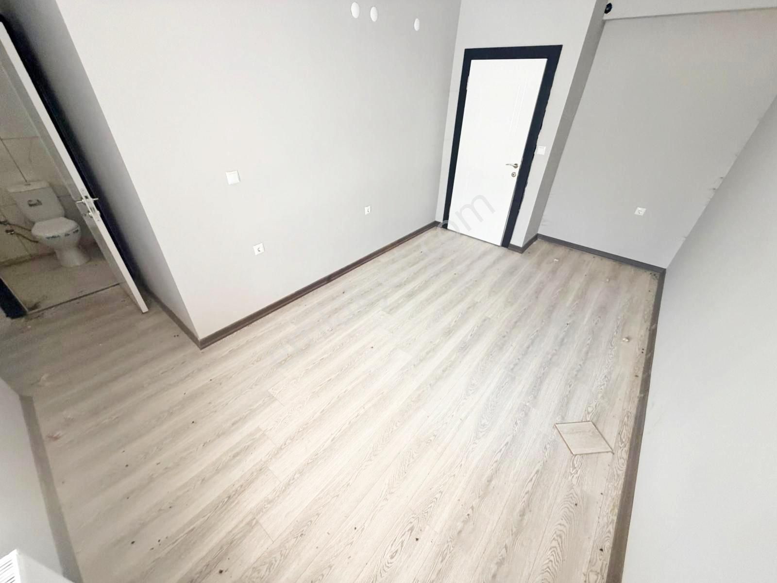Yuvam'dan Menderes'de Acil Satılık Yüksek Krediye Uygun 2+1 - Görsel 29