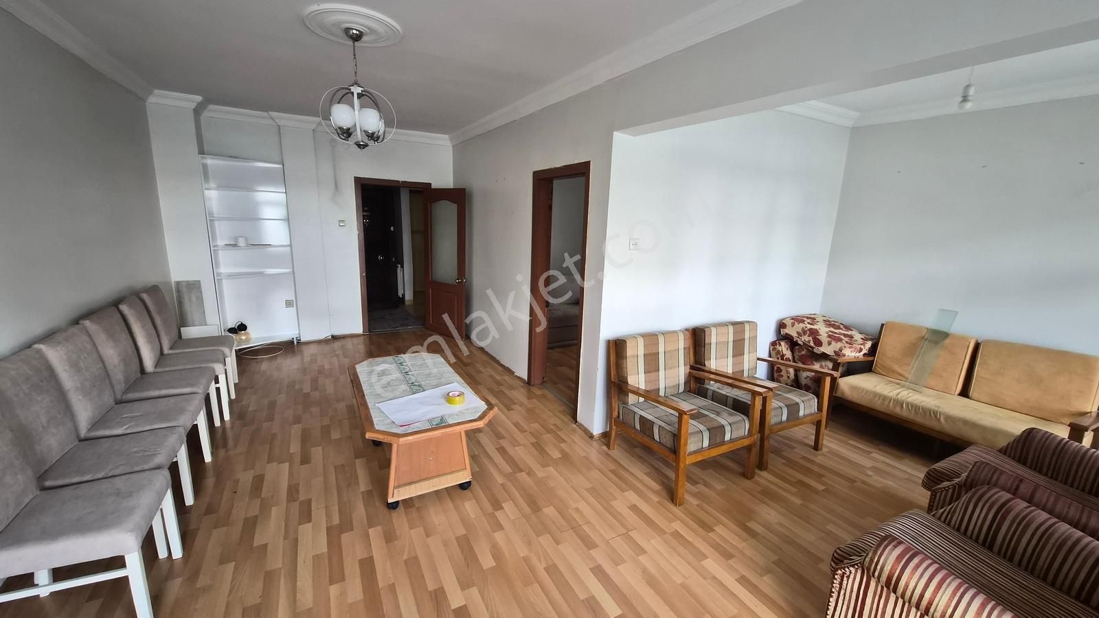 Kent Emlak'tan Abidin Paşada Ön Cephede Satılık Daire - Görsel 15