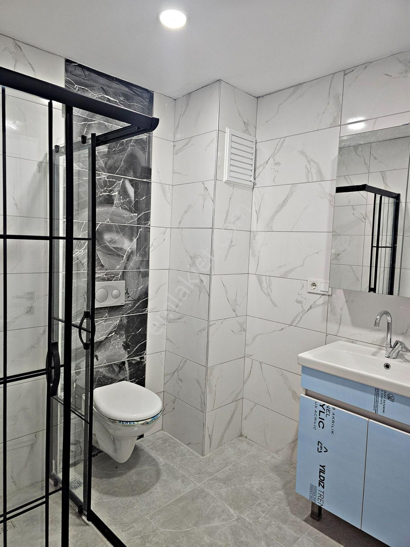 Başiskele Yeniköy Karşıyaka Mah.'de Kiralık Lüks 1+1 Daire - Görsel 25