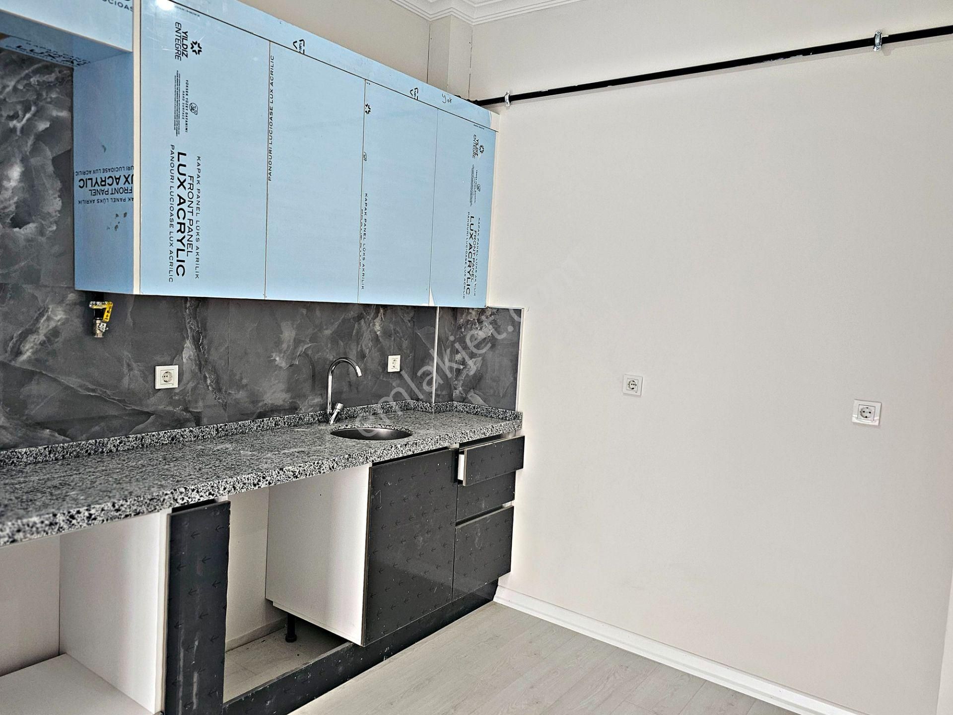 Başiskele Yeniköy Karşıyaka Mah.'de Kiralık Lüks 1+1 Daire - Görsel 7