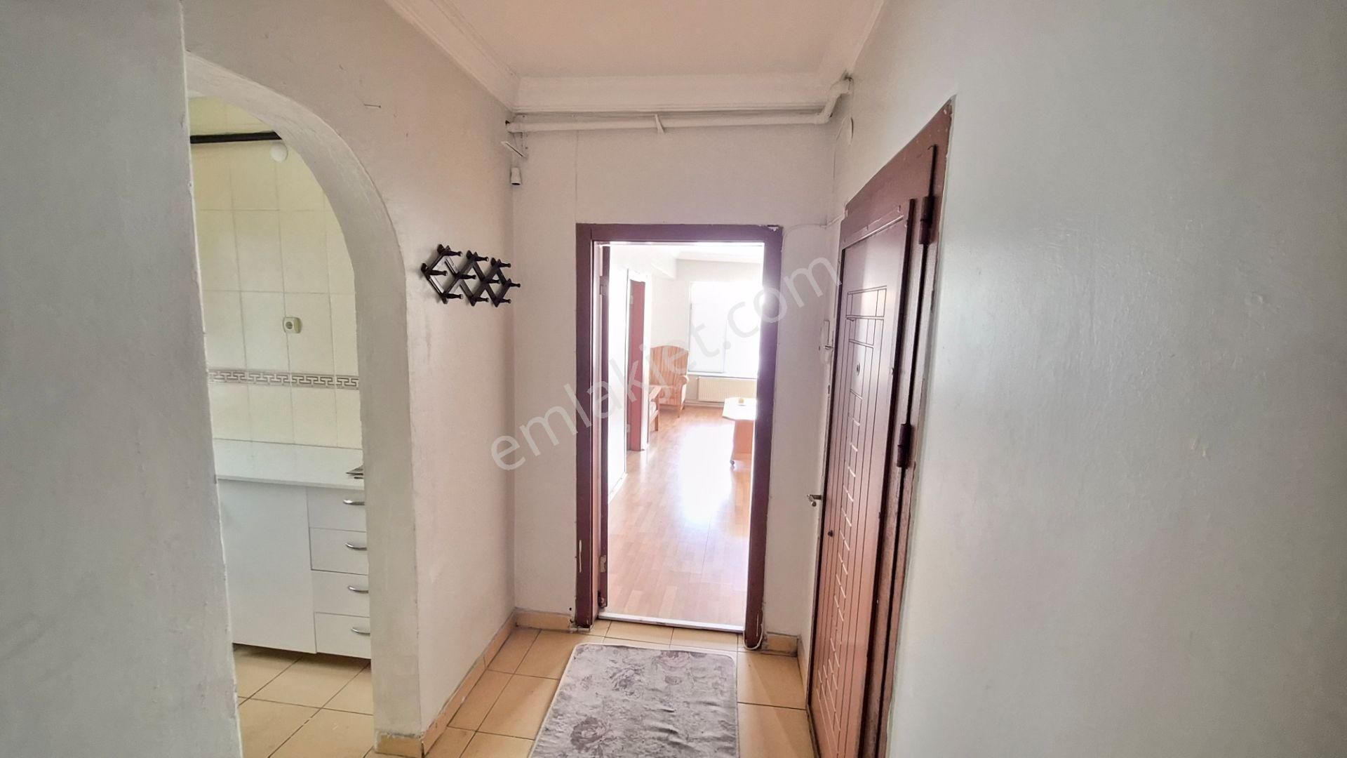 Abidin Paşada 2+1 Giriş Kat Ön Cephede Satılık Daire - Görsel 8