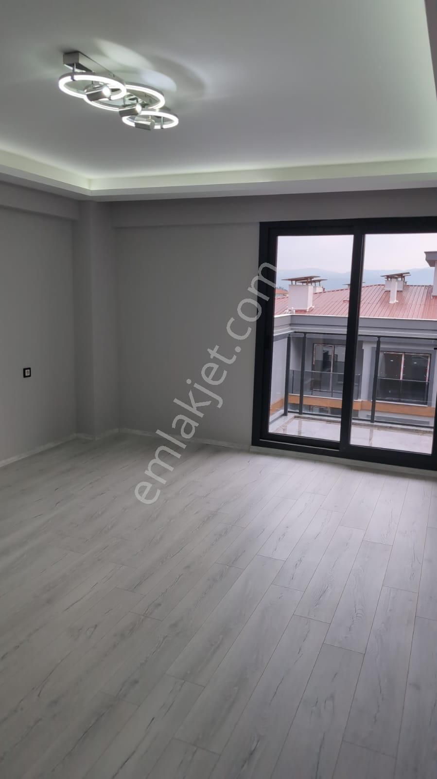 İncirliova Zafer Mah. Sıfır Binada, Mobilyalı, 4+1 Kiralık Daire - Görsel 10
