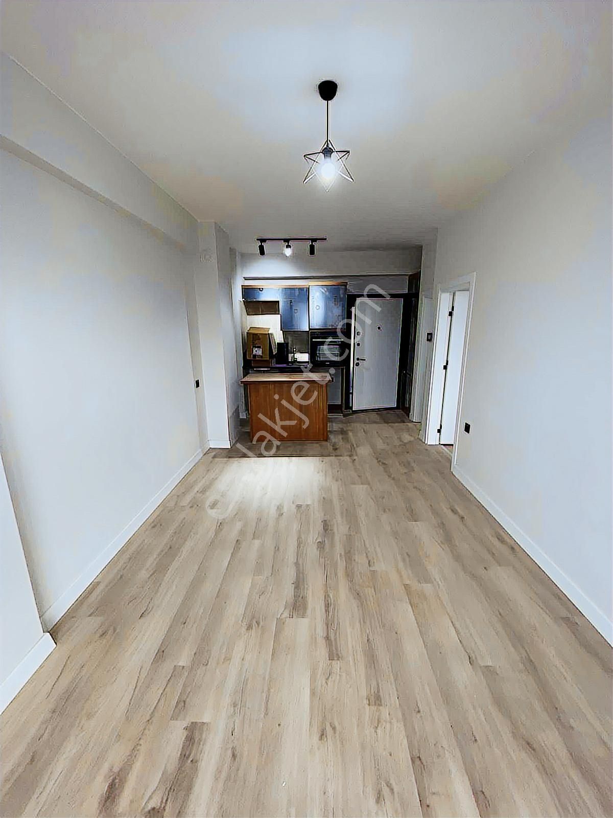 Hatip Mahallesi Uysal Gloria Da 1+1 Satılık Daire