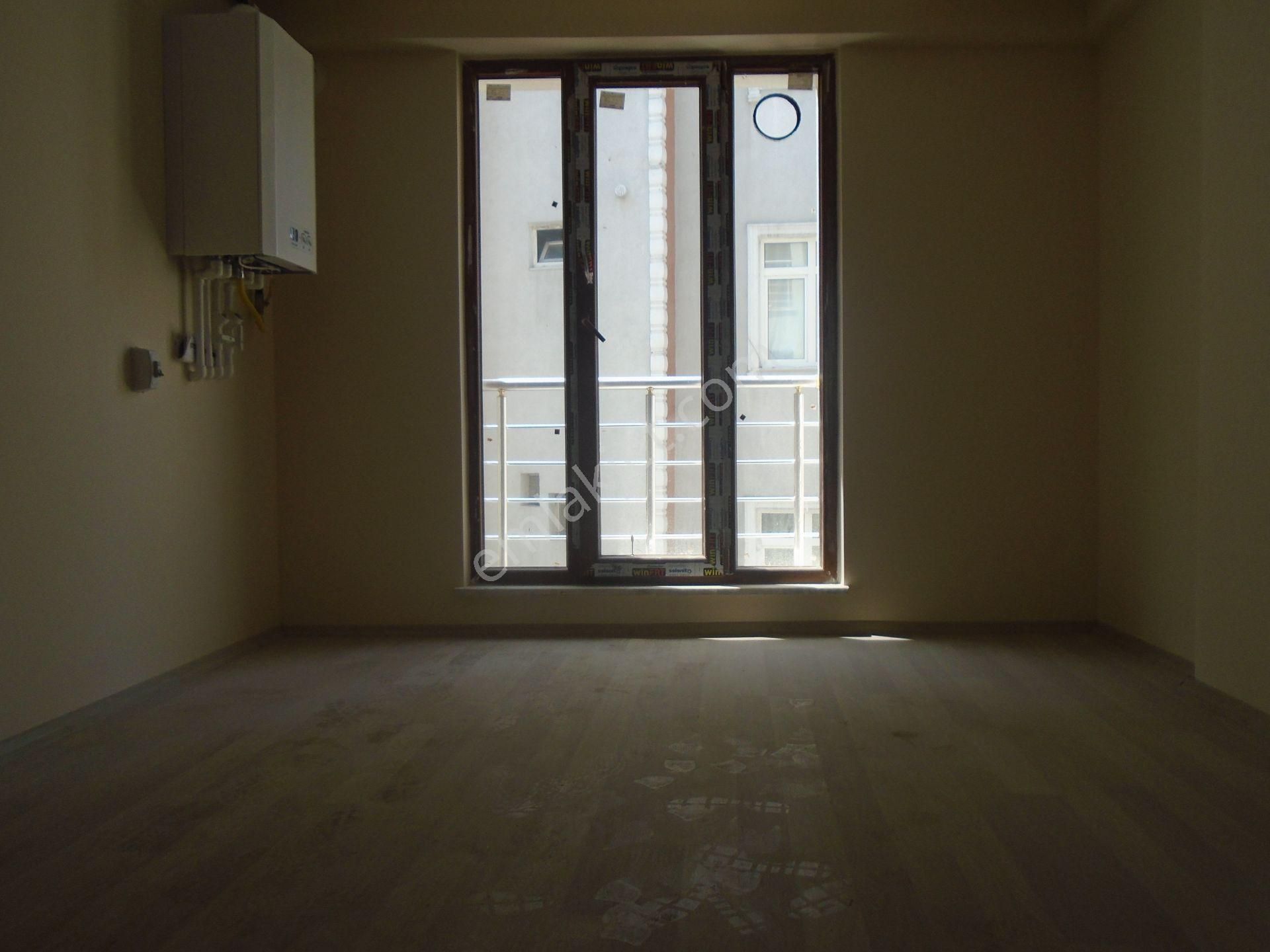 Türkiye Emlak 2+1 Arka Cephe 3.kat 80m2 Daire Kod 2693