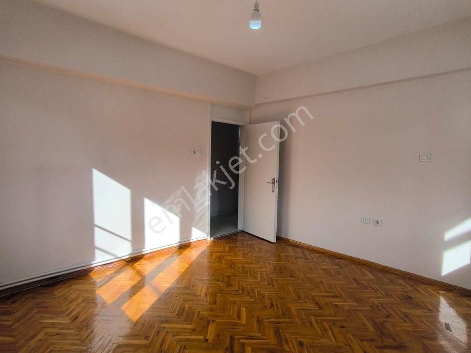 Kısacık'dan Kavaklık Mah Kiralık 3+1 Bakımlı Daire - Görsel 13