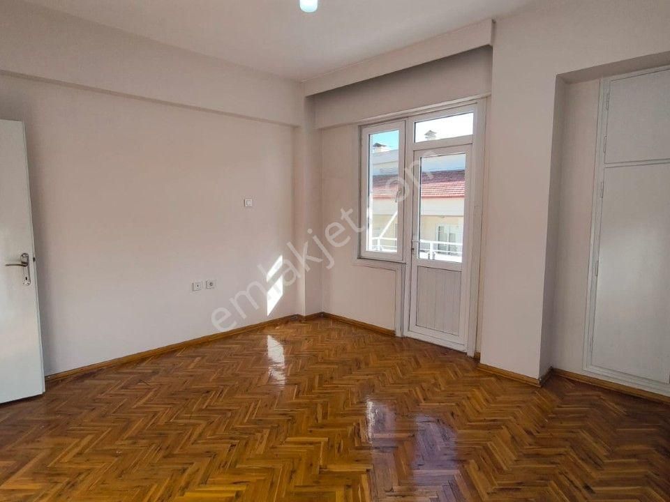 Kısacık'dan Kavaklık Mah Kiralık 3+1 Bakımlı Daire - Görsel 15