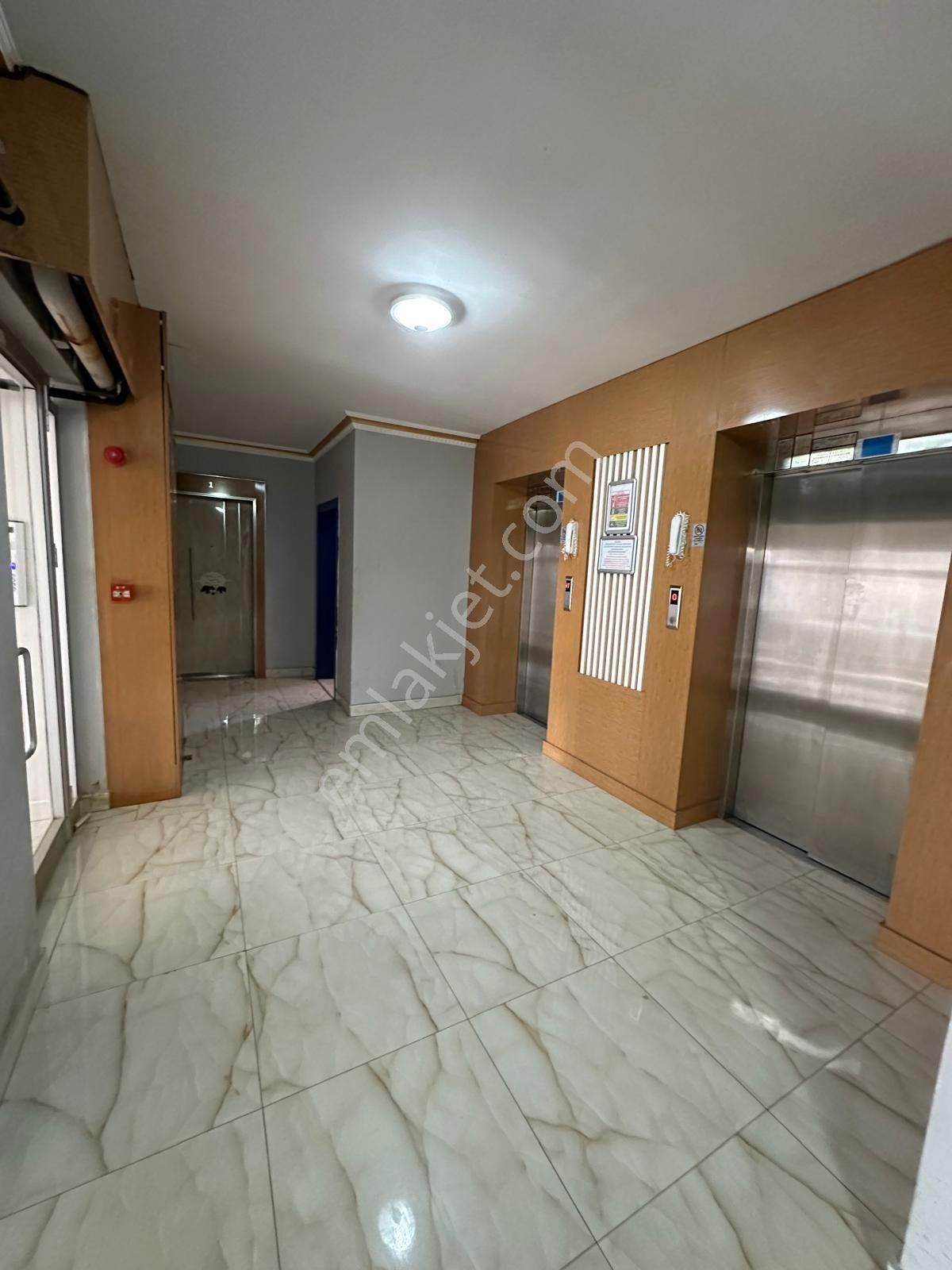 Menderes'te 3+1 Yüksek Giriş Site İçerisinde Satılık Geniş Daire - Görsel 33