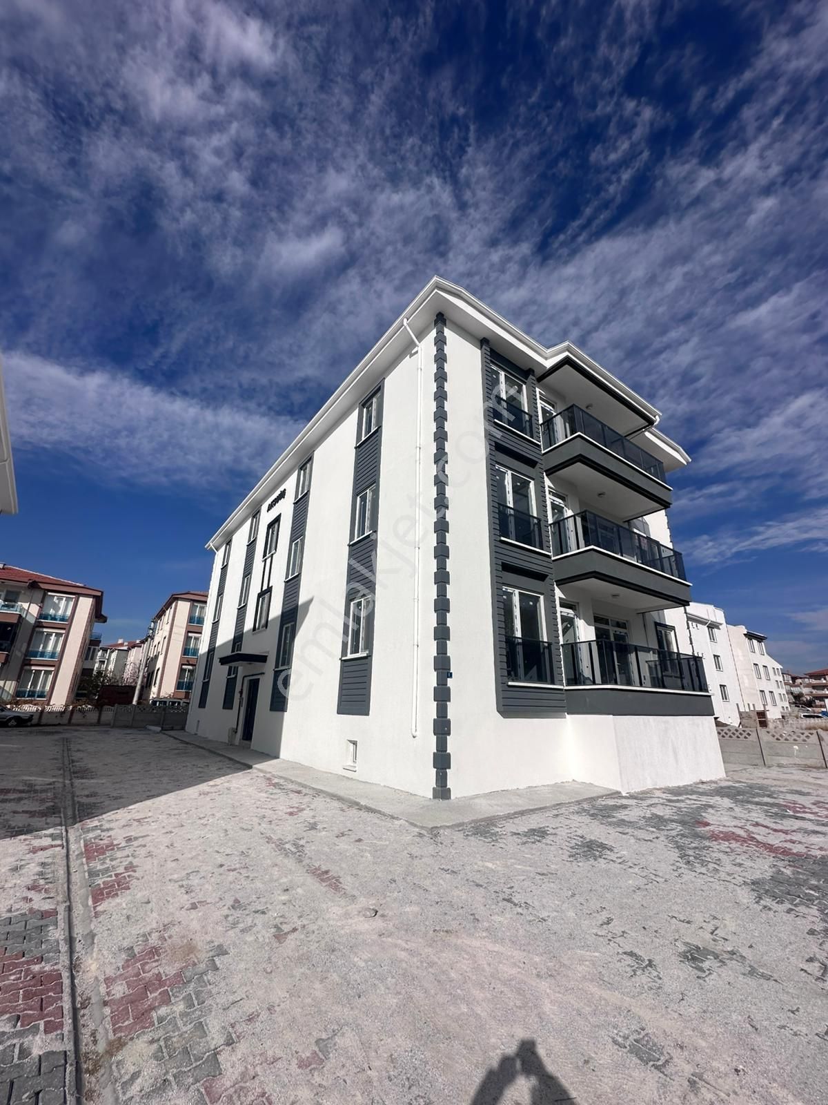 Afyon Üçok Emlaktan Fatih Mah Satılık 3+1 Sıfır Lüx Daireler - Görsel 3