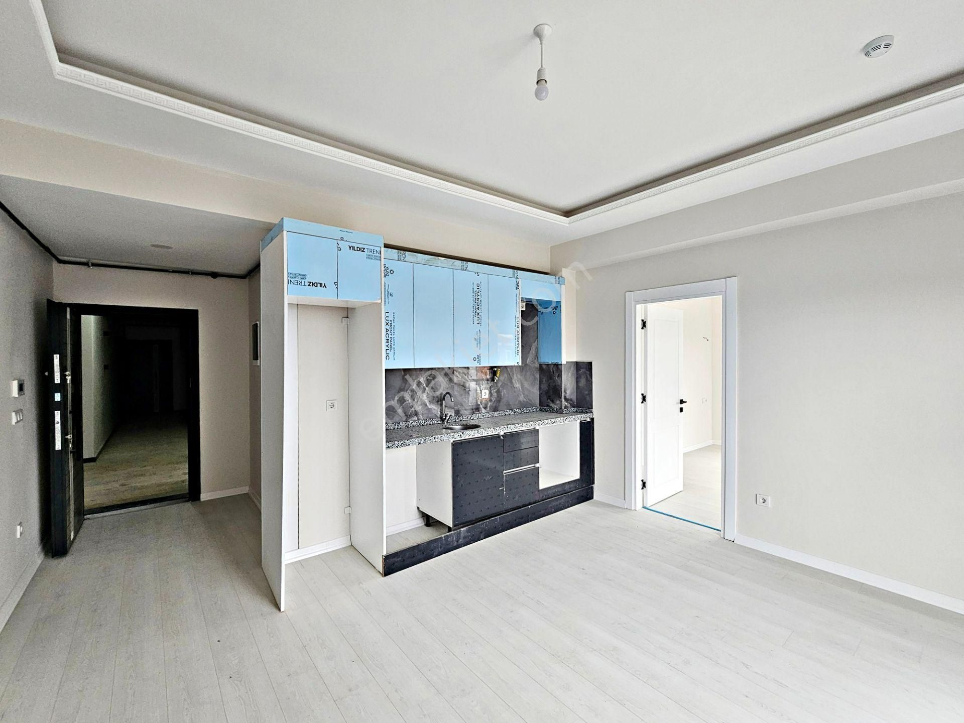 Başiskele Yeniköy Karşıyaka Mah.'de Kiralık Ferah Lüks 1+1 Daire - Görsel 6