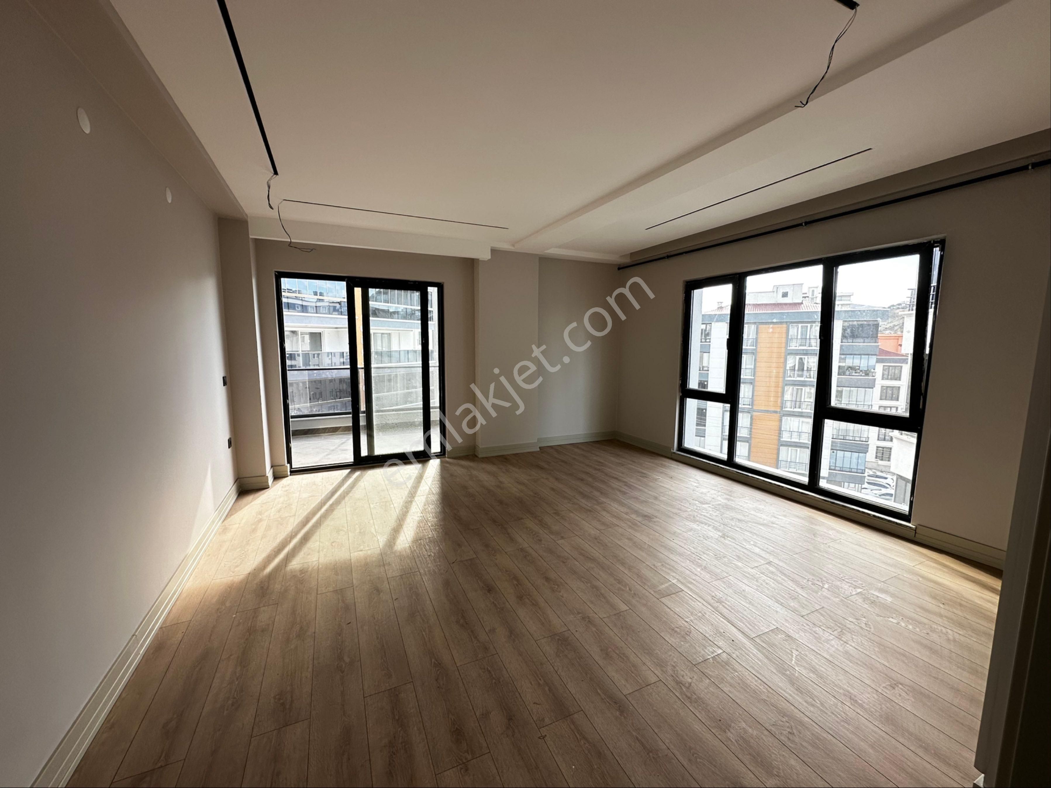 Mükemmel Konum Kaçırılmaz Yaşam Fırsatı Ultra Lüks Satılık Geniş 2+1 - Görsel 6