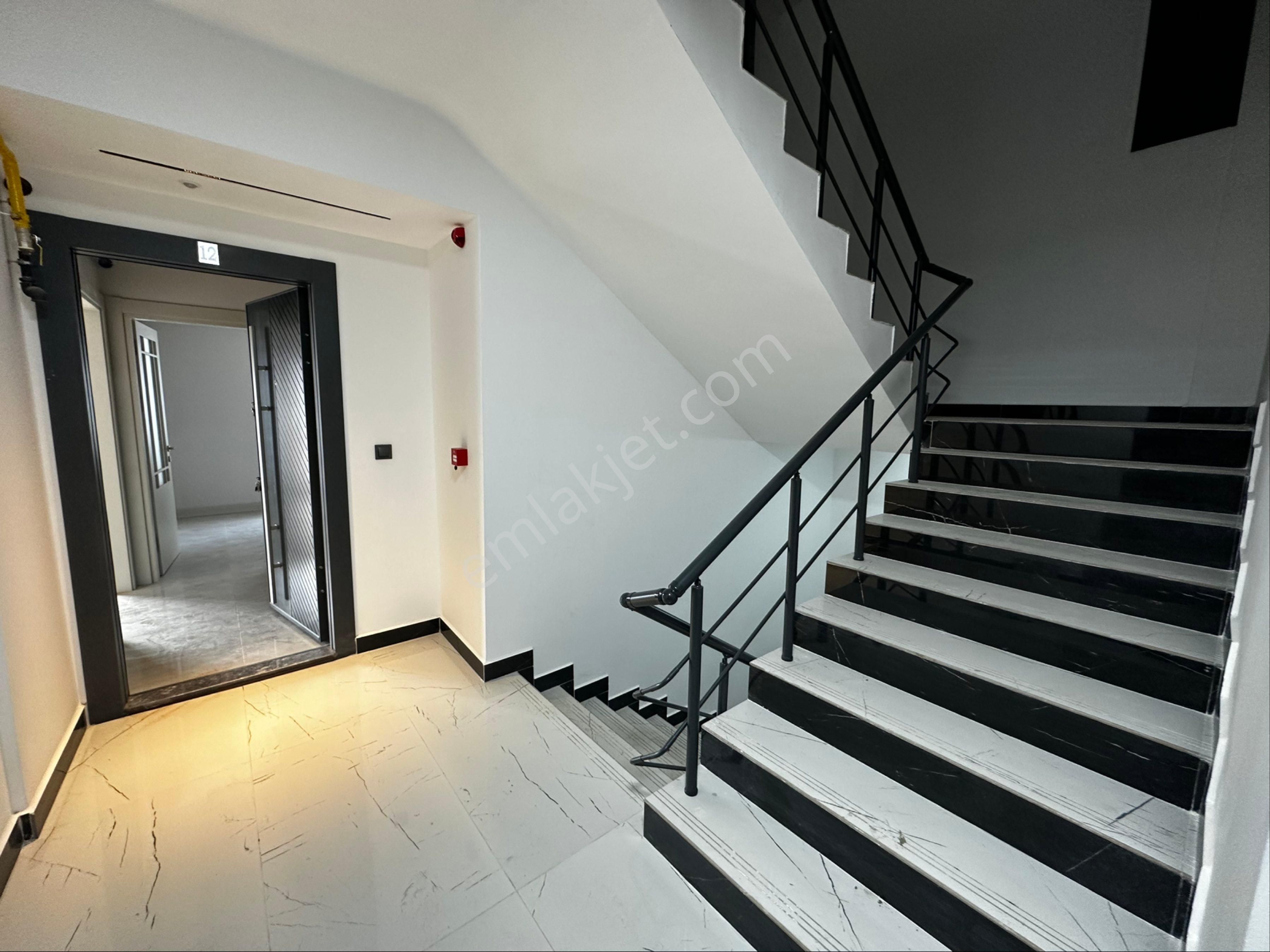 Mükemmel Konum Kaçırılmaz Yaşam Fırsatı Ultra Lüks Satılık Geniş 2+1 - Görsel 4