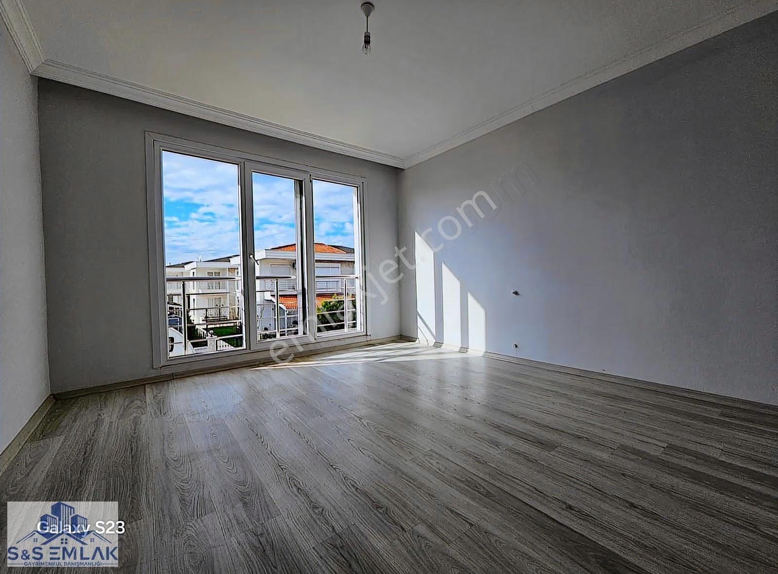 S&s Emlakdan Küçükköyde Havuzlusite İçerisinde Satılık 3+1 Villa - Görsel 22