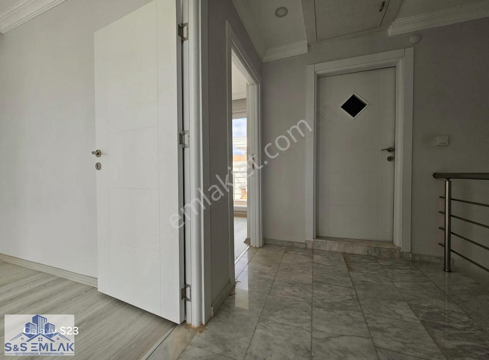 S&s Emlakdan Küçükköyde Havuzlusite İçerisinde Satılık 3+1 Villa - Görsel 13