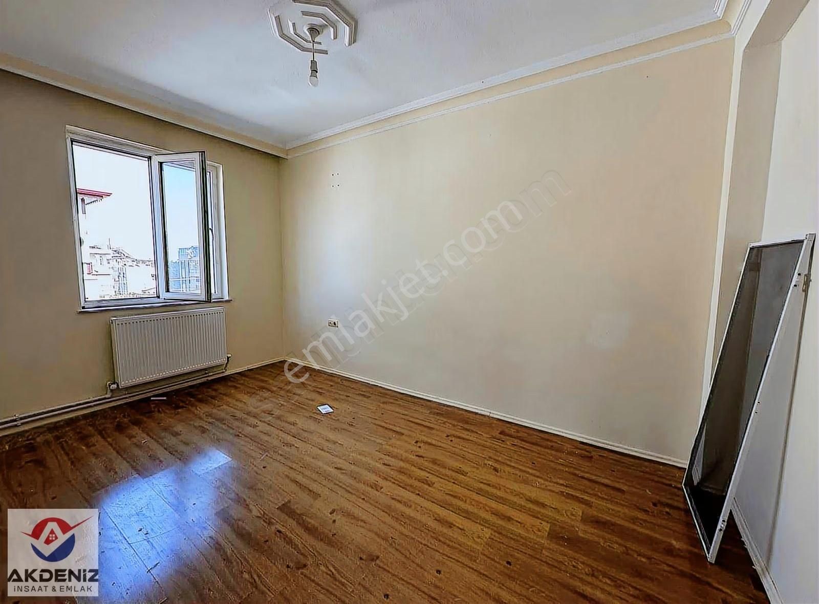 Yeni Emek Mahellesi Cadde Yakını Doğalgazlı Katta 2+1 Daire - Görsel 2