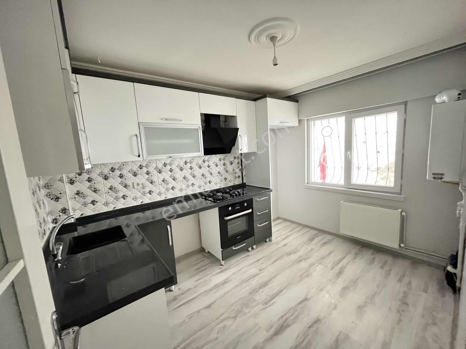 Avantaj'dan Yeşilbayır'da Cadde, Okul Yakını 2+1 Geniş Daire - Görsel 21