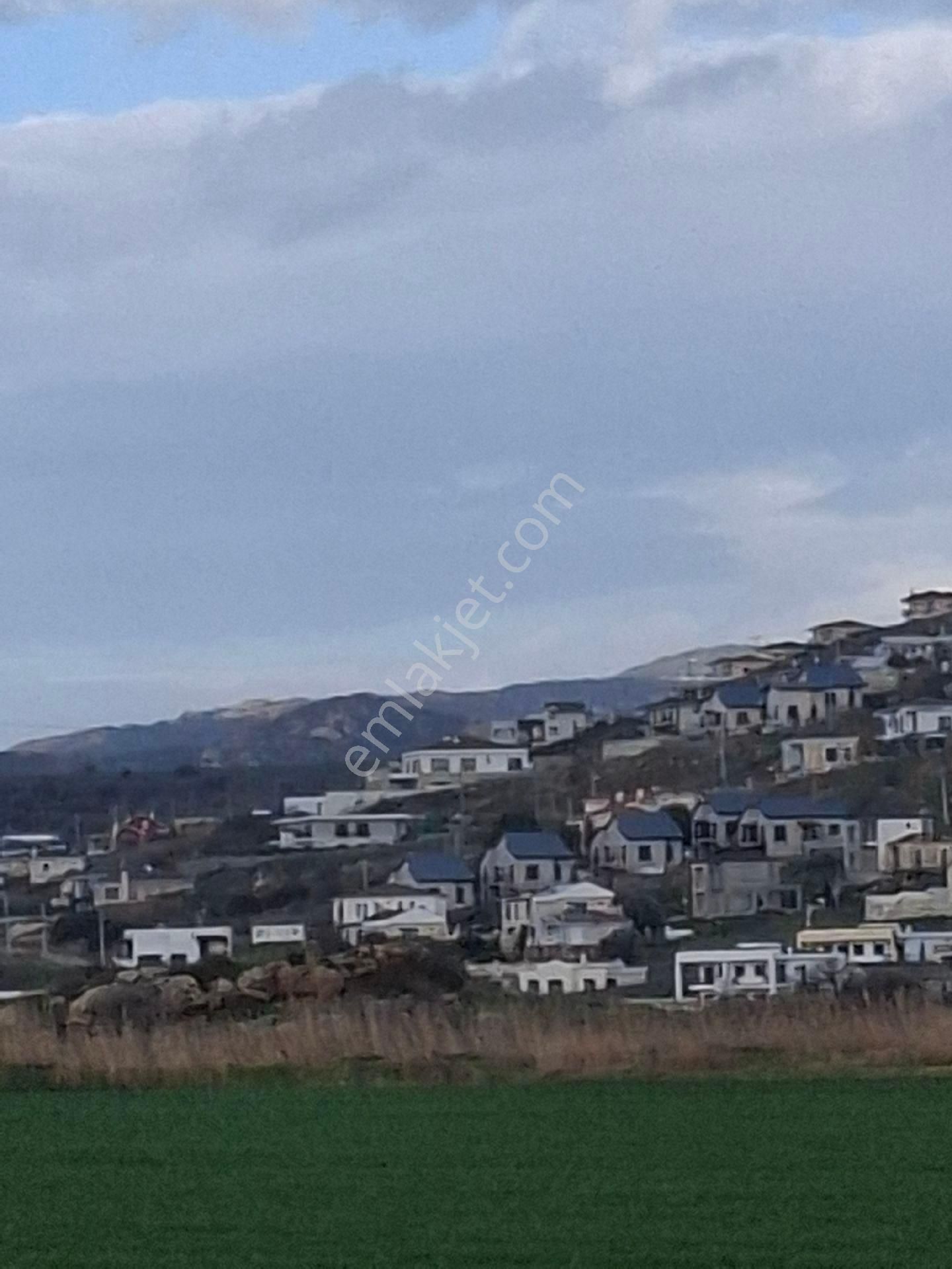 Foça Yeni Bağarasında 1350 M2 Bahçe Acil Satiliktir - Görsel 14