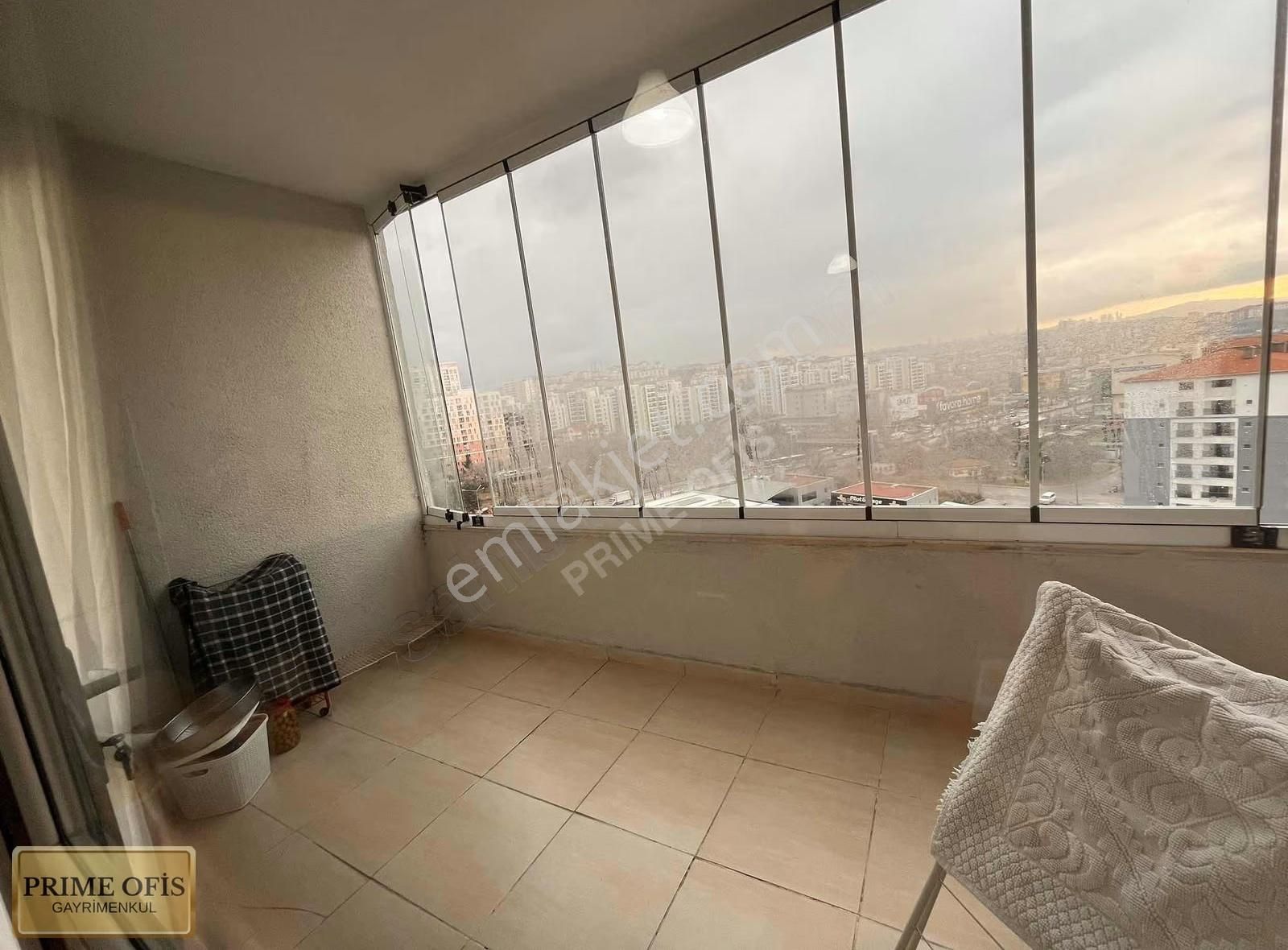 Altınevler'de Geniş Yüksek Katta Güney Cephe 3+1 Daire - Görsel 25