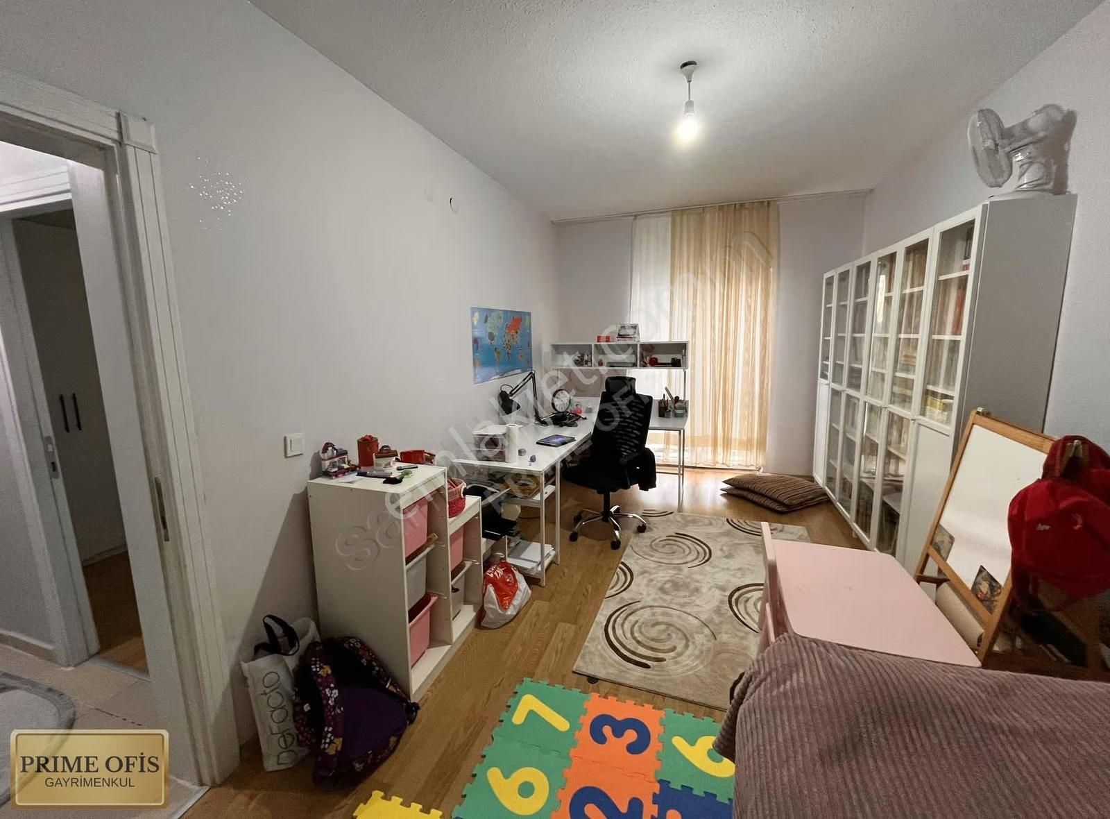 Altınevler'de Geniş Yüksek Katta Güney Cephe 3+1 Daire - Görsel 27