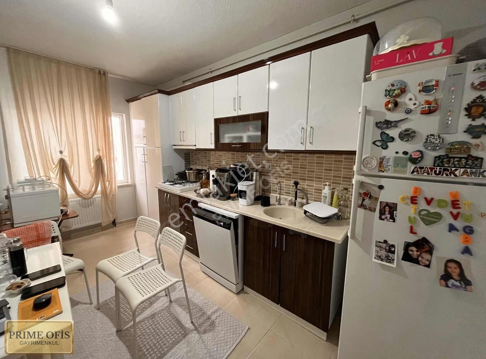 Altınevler'de Geniş Yüksek Katta Güney Cephe 3+1 Daire