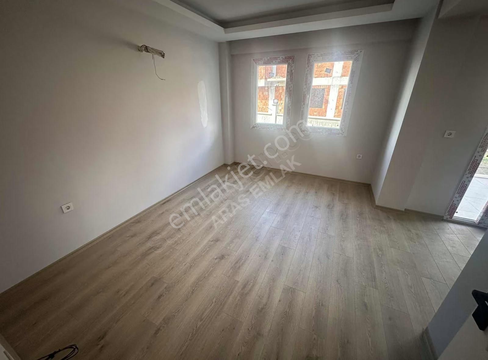 Aras Emlaktan Çamköy De Havuzlu Geniş Ve Ferah 1+1 - Görsel 17