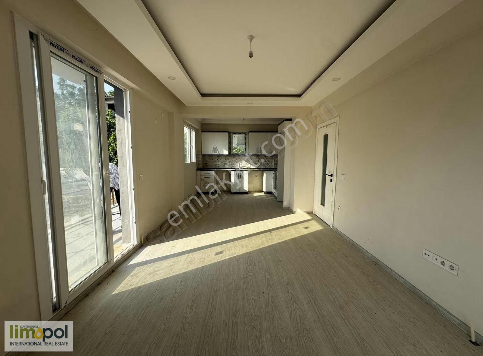 Fethiye Çamköy'de 3+1 Bahçeli,giriş Kat 120 M2 Satılık Daire