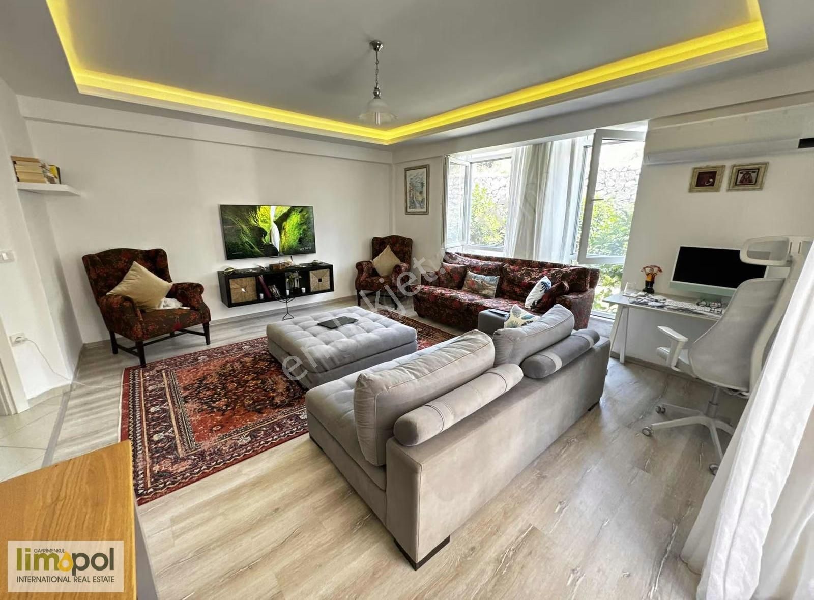 Patlangıç'ta 3+1 120 M2 Giriş Kat Nezih Sitede Satılık Daire - Görsel 22