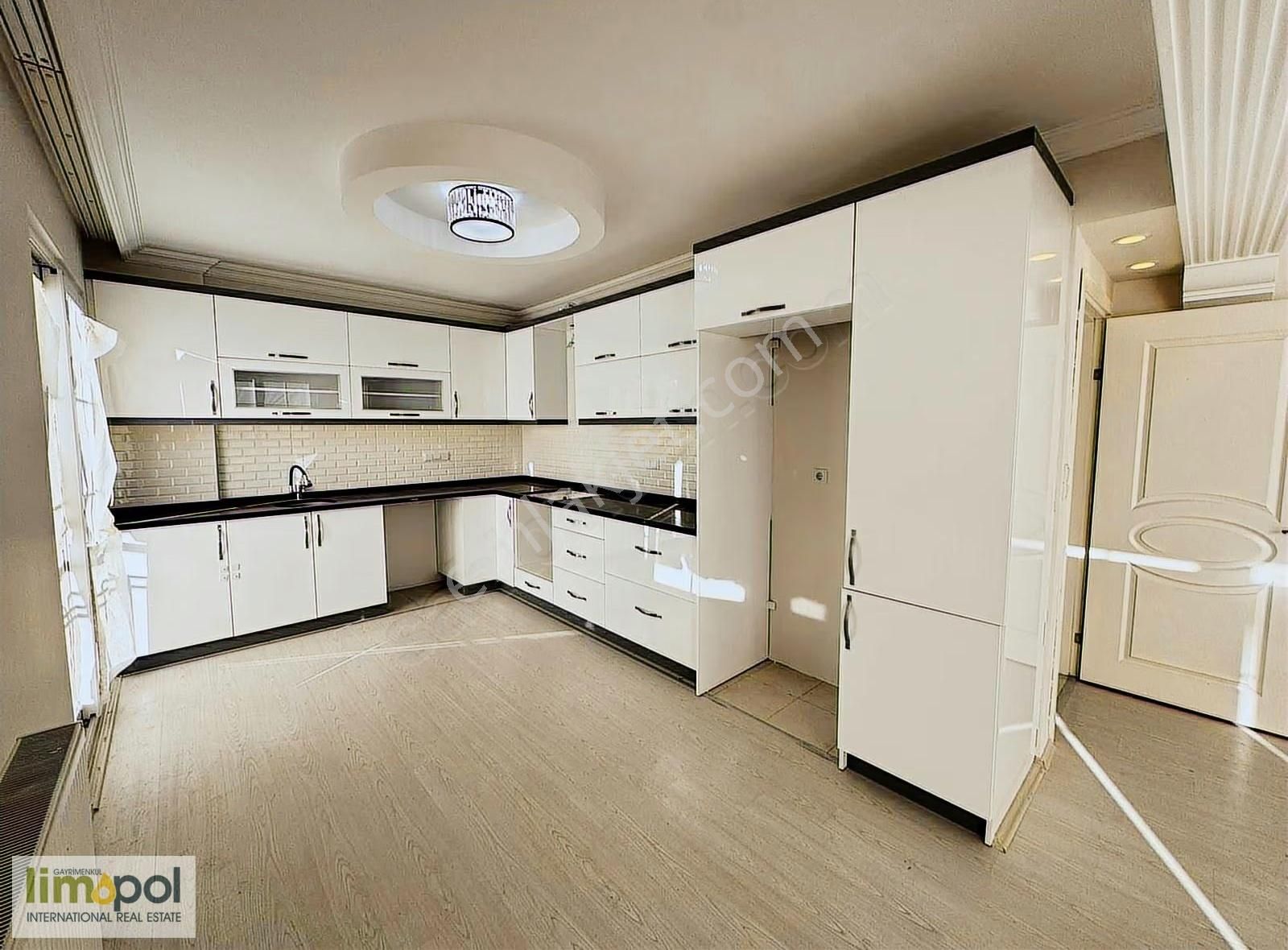 Cami Mah.3+1 Müstakil Girişli 140 M2 Dubleks Satılık Daire - Görsel 6