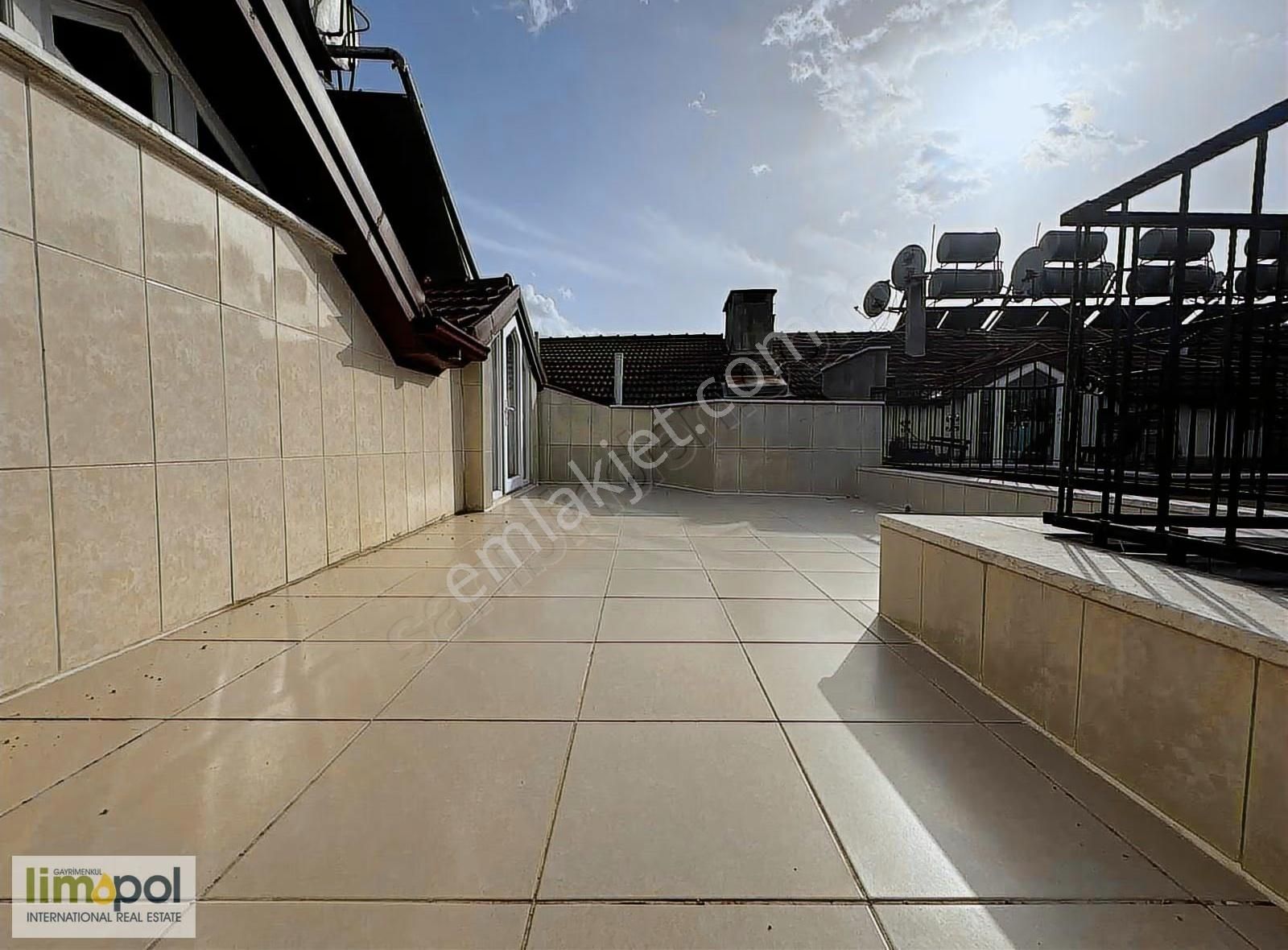 Patlangıç'ta Avm Yakını,5+1 180 M2 Dubleks Geniş Satılık Daire - Görsel 3