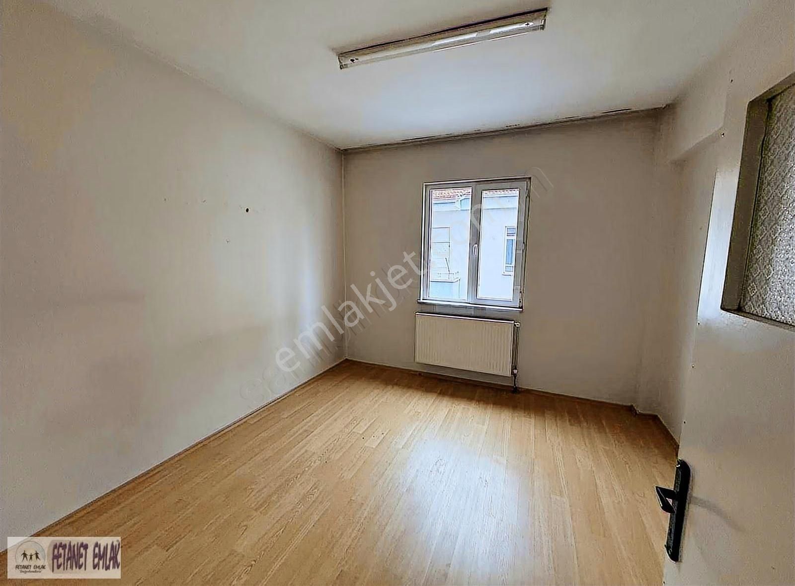 Fetanet Emlaktan Zümrüt Mahallesinde 3+1 Odalı Kiralık Daire - Görsel 4