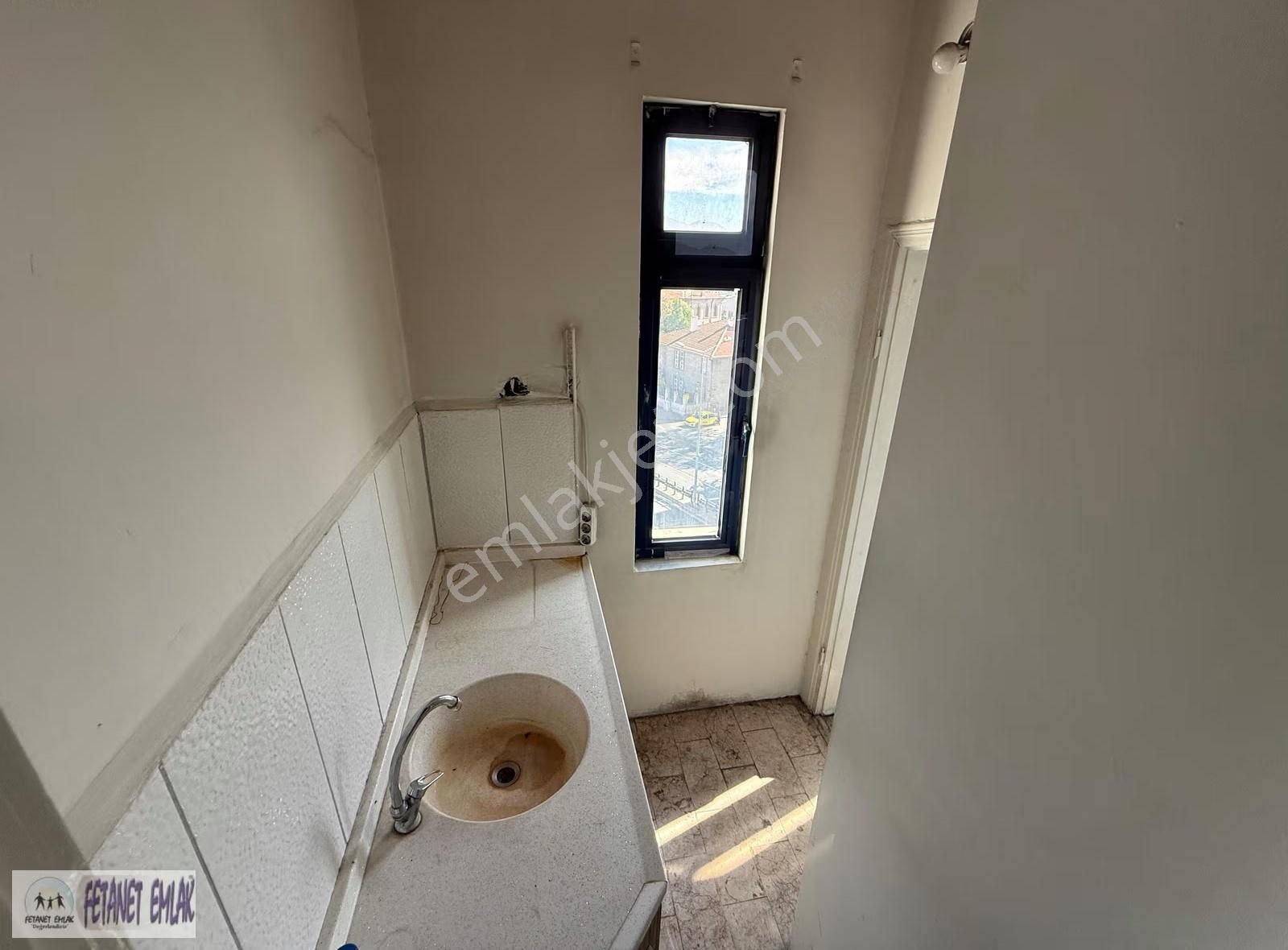 Fetanet Emlak'tan Şehir Merkezinde 1+1 Tabela Değeri Yüksek Ofis - Görsel 11