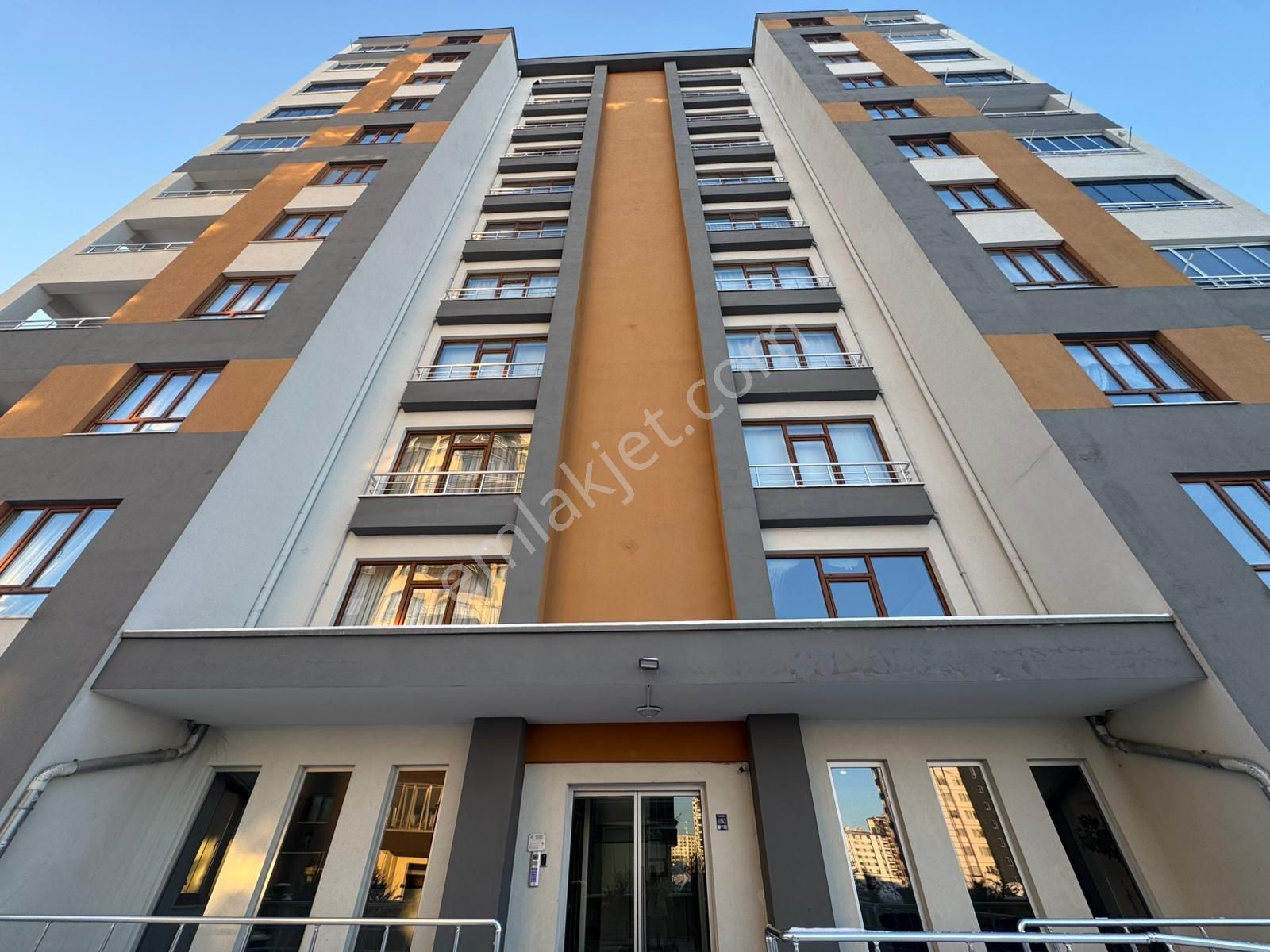 Serkentte 3+1 Ebeveyn Banyolu Fırsat Daire - Görsel 17