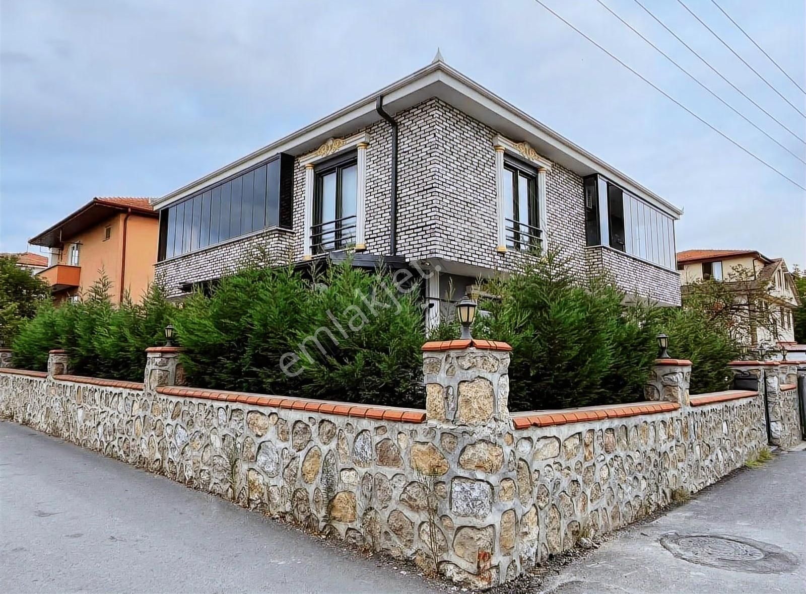 Emlaccar Dan Erenlerde Satılık Villa - Görsel 17