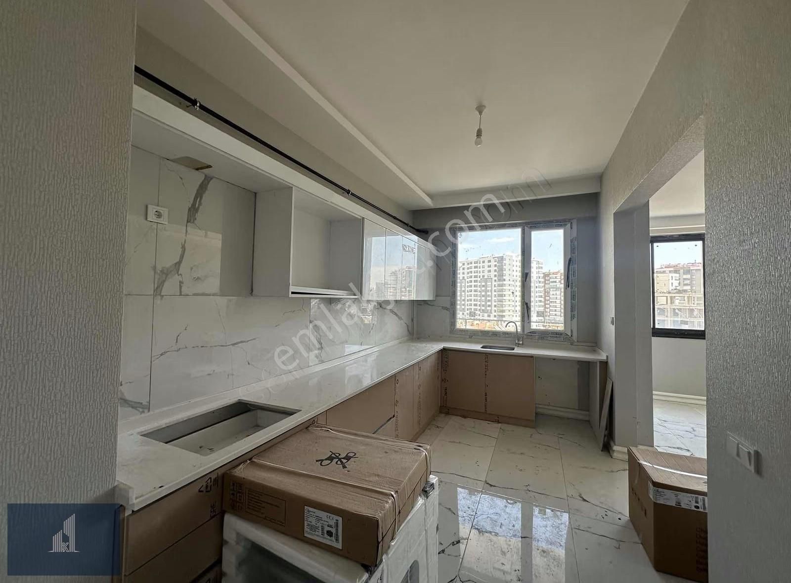 Kadir Dikici'den Dilek Garden'da Arakat Satılık 3,5+1 Daire - Görsel 3