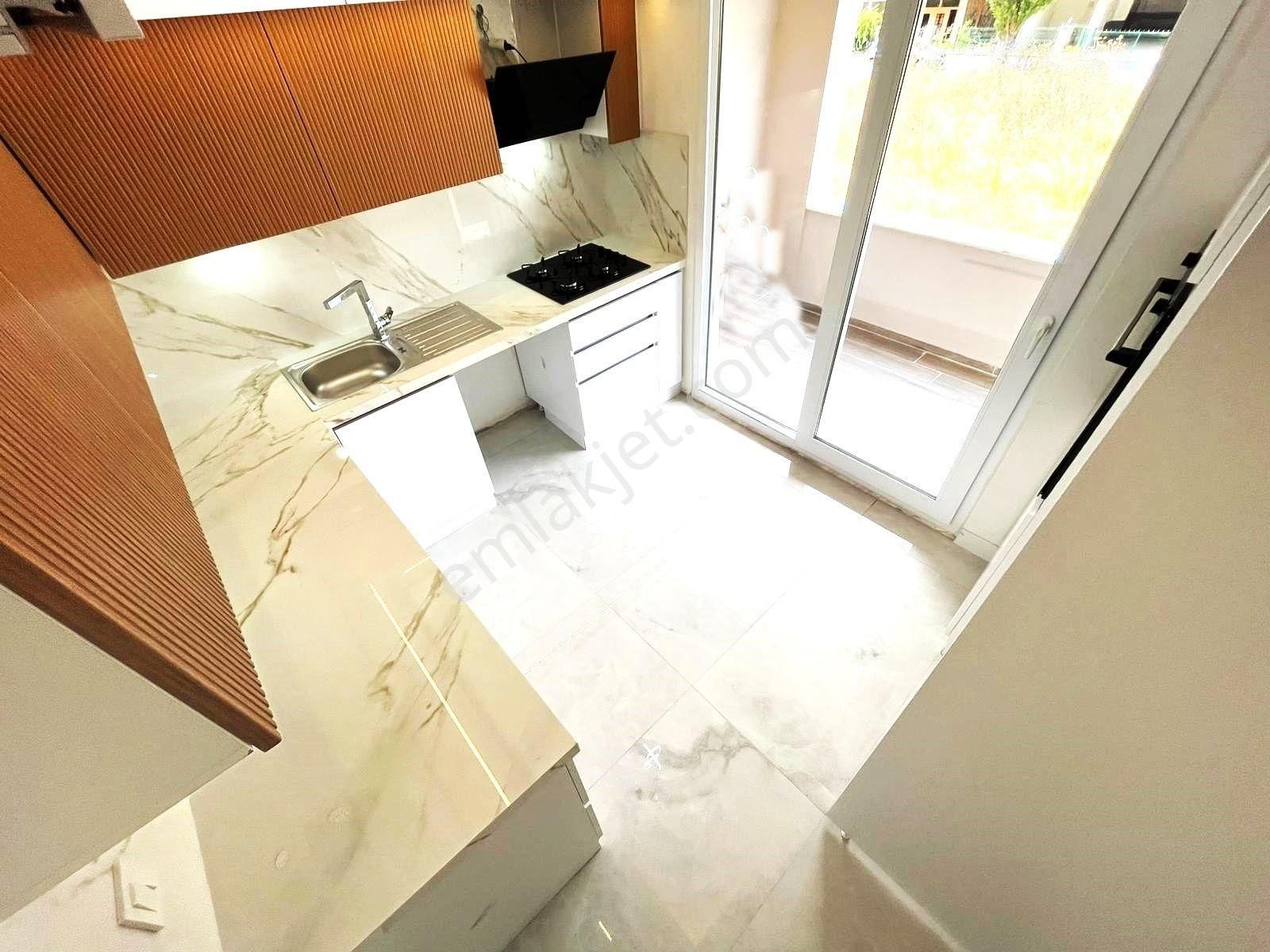 Akçay'da Aygül'den Site İçi Ful Yapılı Ayrı Mutfak Ebeveyn Banyolu Ön Cephe Kaçmaz 3+1 Satılık Daire - Görsel 3
