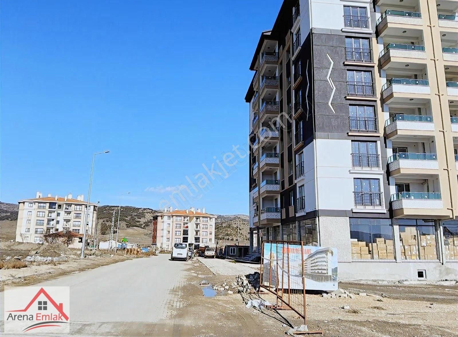 Arena Emlaktan 145 M2 3.kat Sıfır Daire - Görsel 18