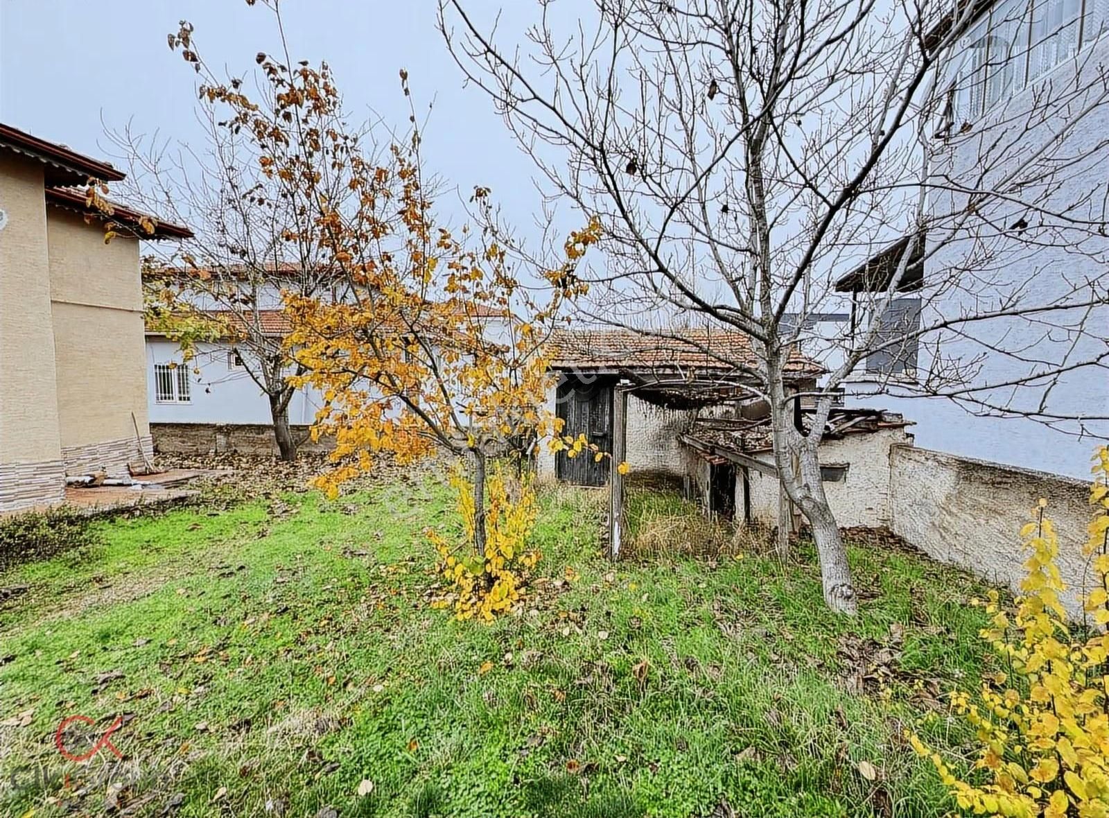 Clk Gm'den Aşağısöğütönünde 400 M² Arsalı Müstakil Ev Clk-by002 - Görsel 8