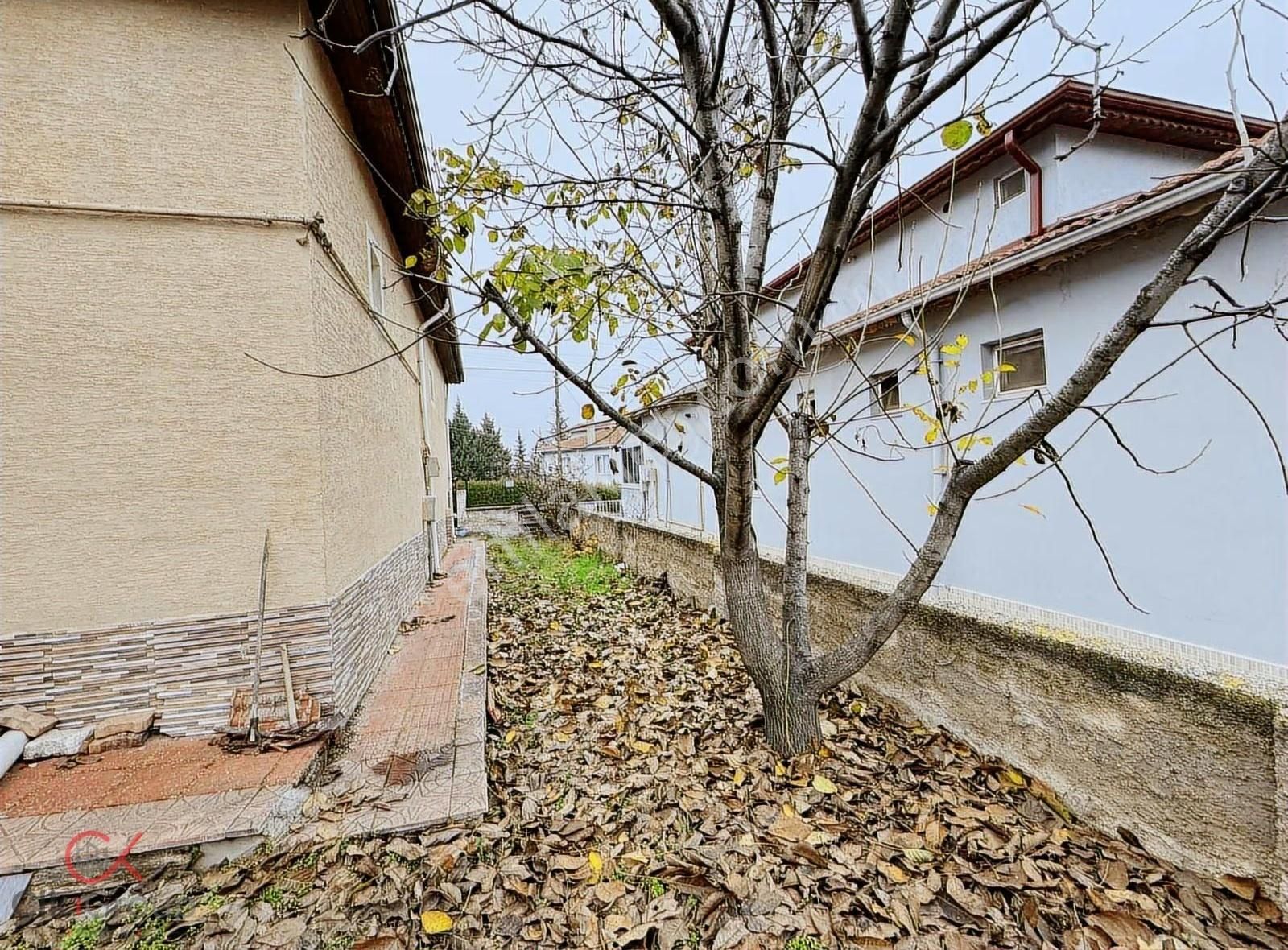 Clk Gm'den Aşağısöğütönünde 400 M² Arsalı Müstakil Ev Clk-by002 - Görsel 3