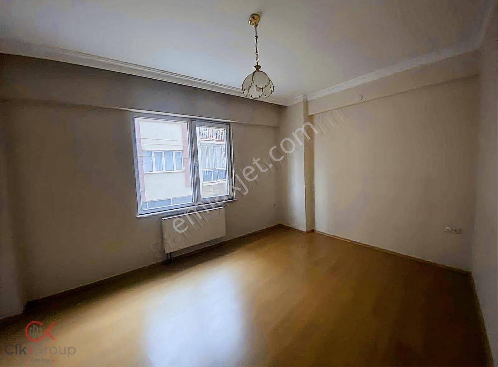 Clk'dan Borsa Caddesi Üzerinde Çağdaş Market Karşısı Kiralık 3+1 - Görsel 21