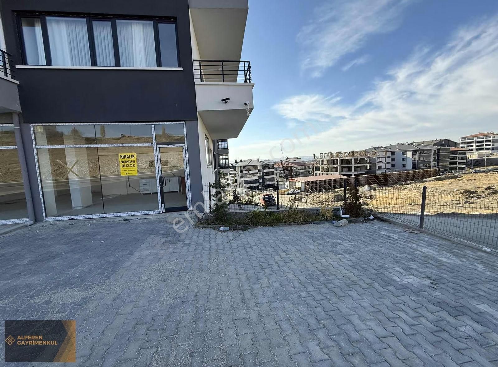 Alperen Gayrimenkul'den Örencik'te Kiralık Sıfır Dükkan - Görsel 9