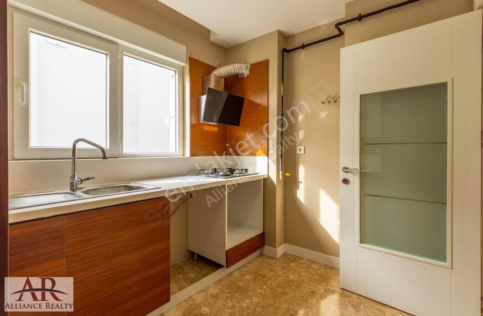 Anacaddeye Yakın 64 M2 Arakat Ayrı Mutfaklı Temiz,şık 1+1 Ofis - Görsel 27