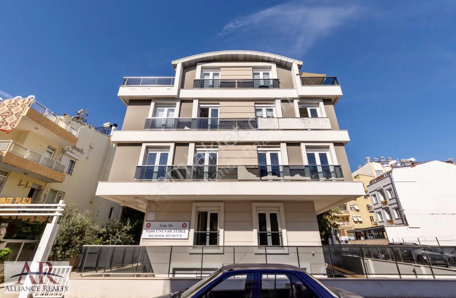 Anacaddeye Yakın 64 M2 Arakat Ayrı Mutfaklı Temiz,şık 1+1 Ofis