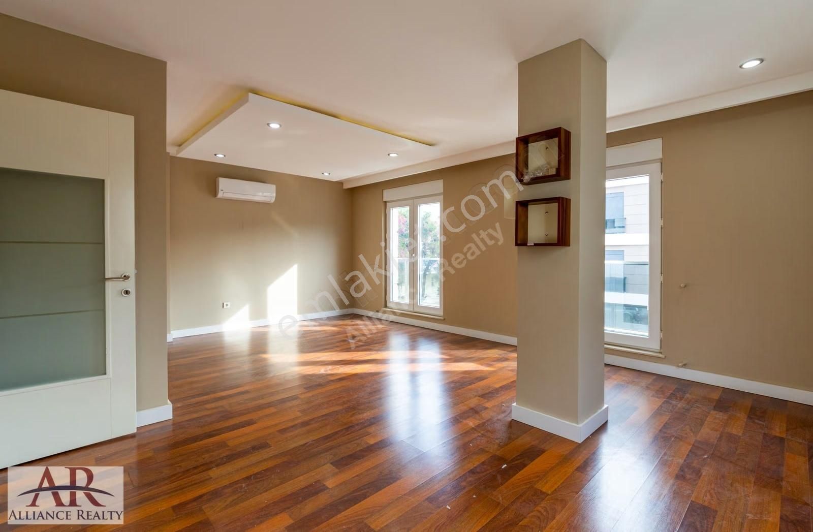 Anacaddeye Yakın 64 M2 Arakat Ayrı Mutfaklı Temiz,şık 1+1 Ofis - Görsel 23