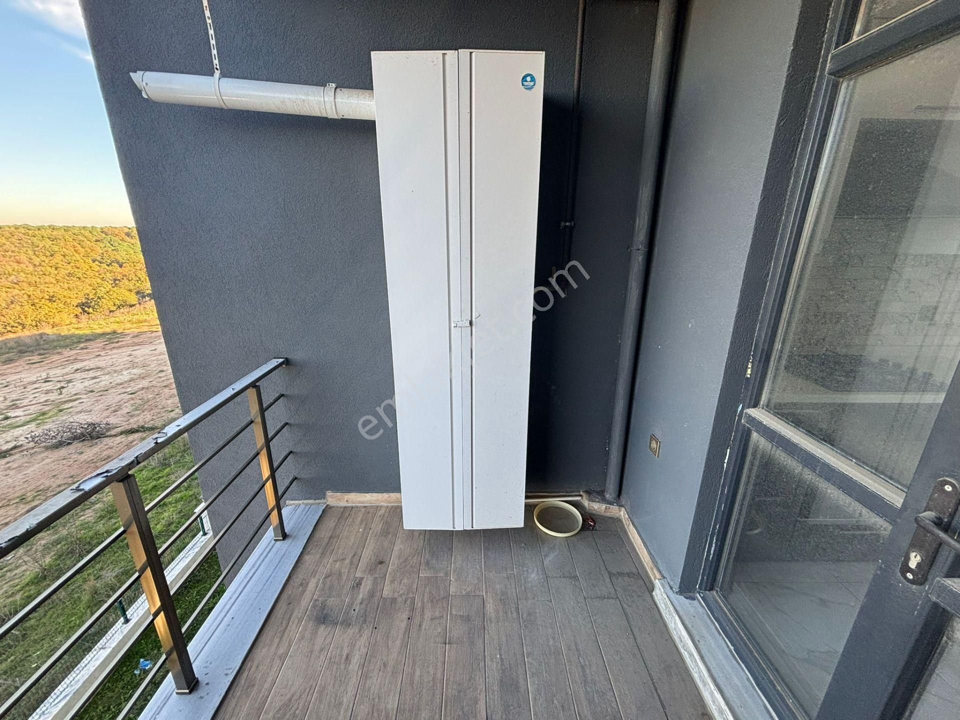 **eryıldız İnşaat'tan**tepe Bölgesinde İskanlı Ebeweyn Banyolu Kapalı Otoparklı Lüks 2+1 - Görsel 4