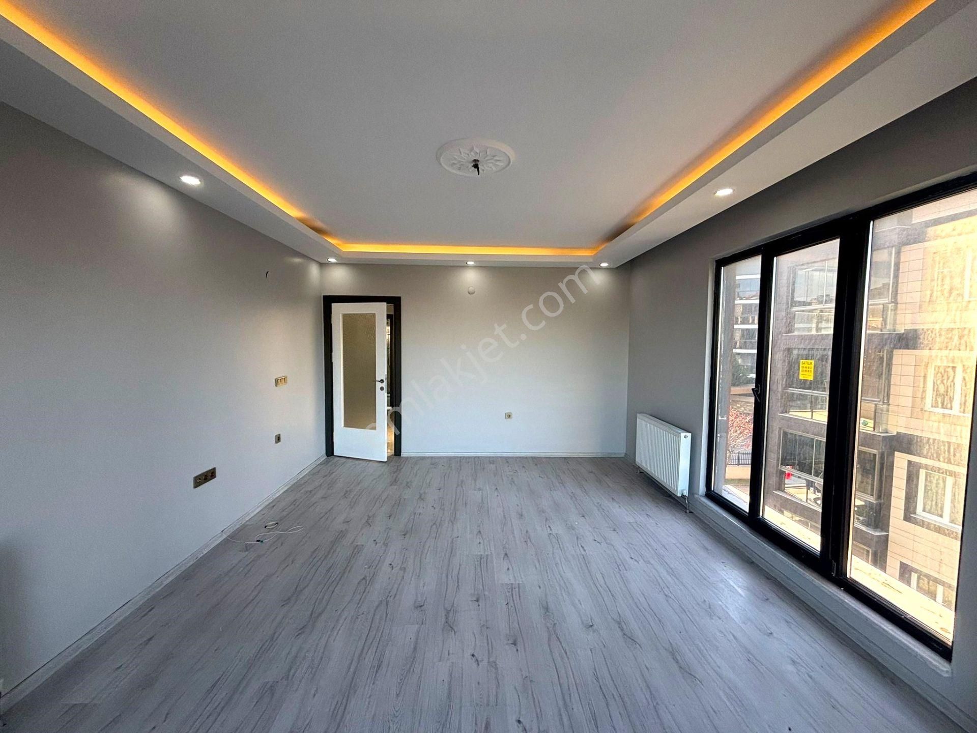 **eryıldız İnşaat'tan**tepe Bölgesinde İskanlı Ebeweyn Banyolu Kapalı Otoparklı Lüks 2+1 - Görsel 9