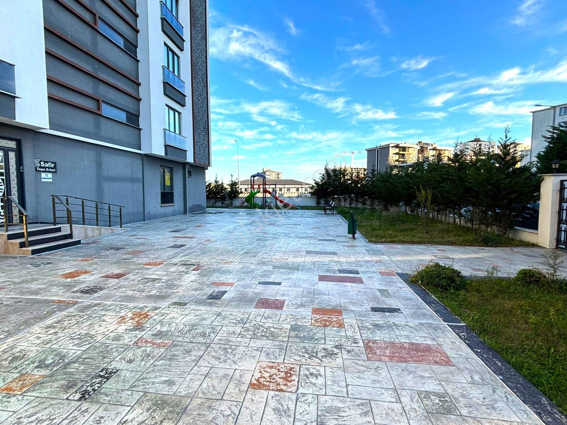 **eryıldız İnşaat'tan**tepe Bölgesinde İskanlı Ebeweyn Banyolu Kapalı Otoparklı Lüks 2+1 - Görsel 30