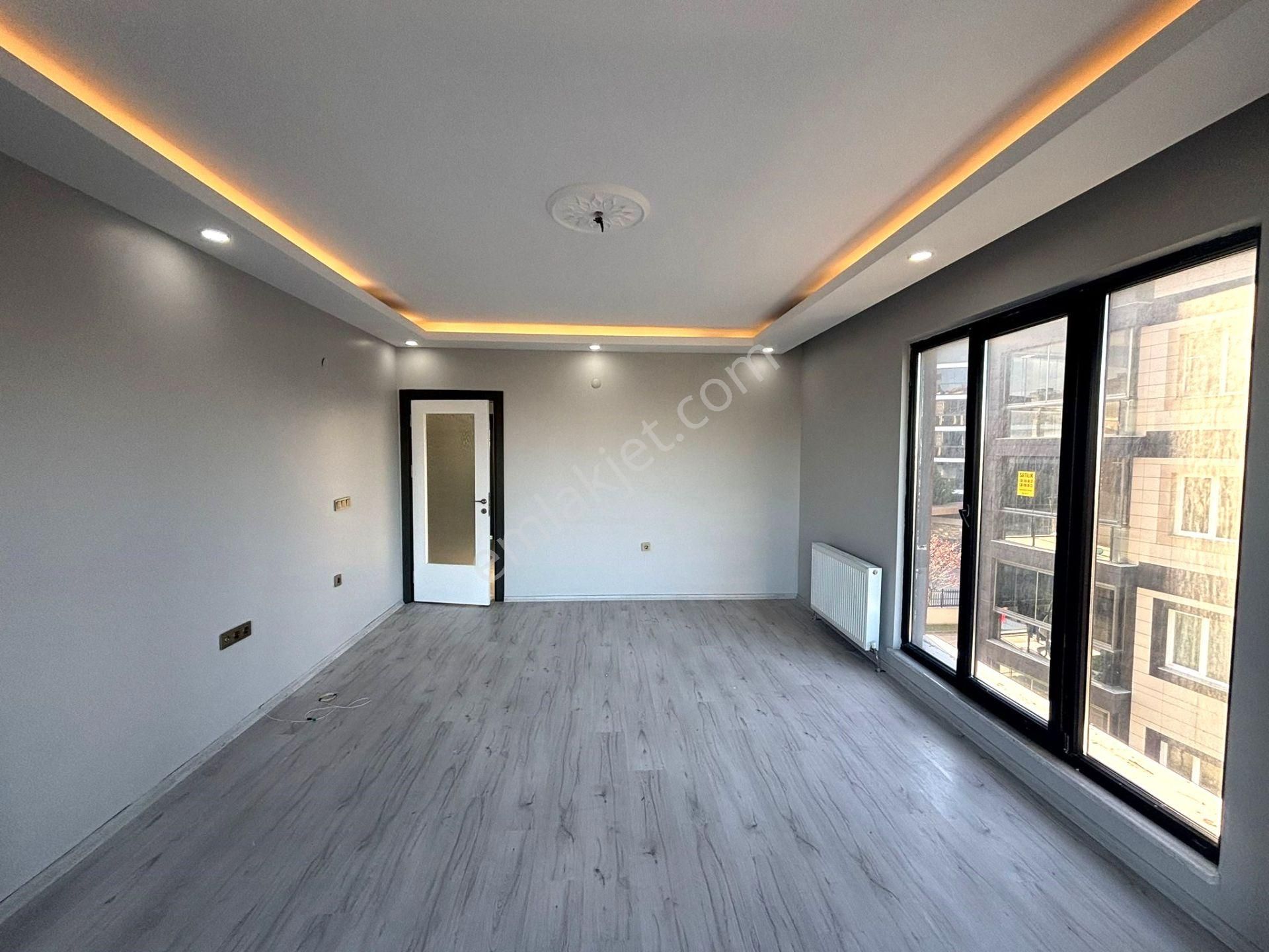 **eryıldız İnşaat'tan**tepe Bölgesinde İskanlı Ebeweyn Banyolu Kapalı Otoparklı Lüks 2+1 - Görsel 8