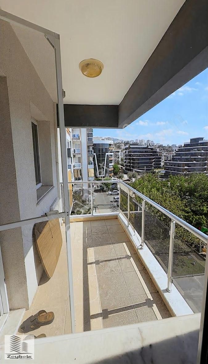 İzmir Çiğli Balatçıkta Site İçerisinde 3+1 145 M2 Kiralık Daire - Görsel 3