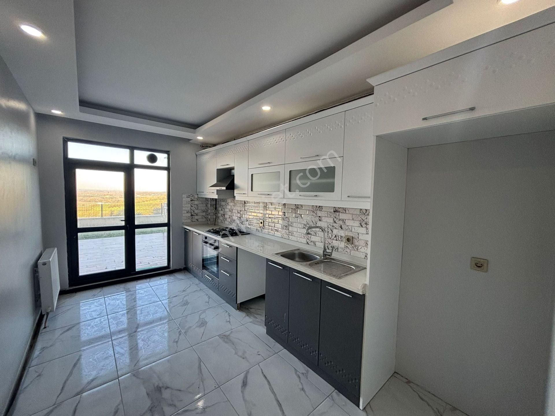 **eryıldız İnşaat'tan**tepe Bölgesinde İskanlı Büyük Teraslı Kapalı Otoparklı Lüks 2+1 - Görsel 6