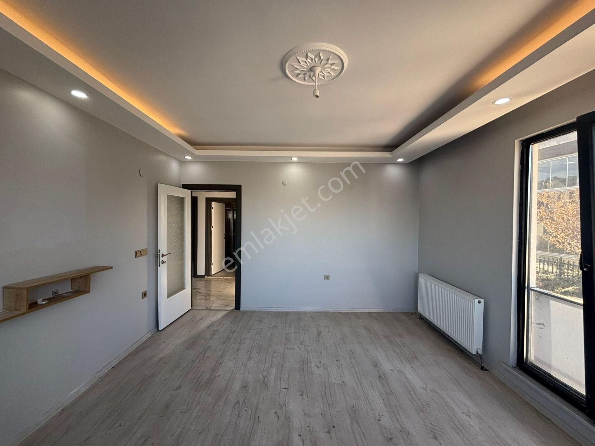 **eryıldız İnşaat'tan**tepe Bölgesinde İskanlı Büyük Teraslı Kapalı Otoparklı Lüks 2+1 - Görsel 14